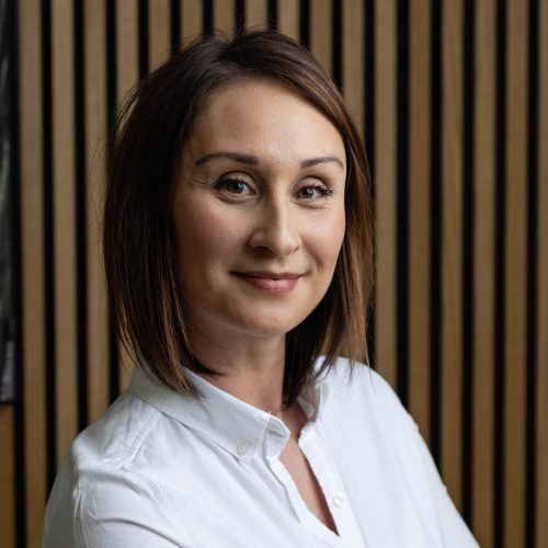 1 - 02 - Sabrina Kondic3_square